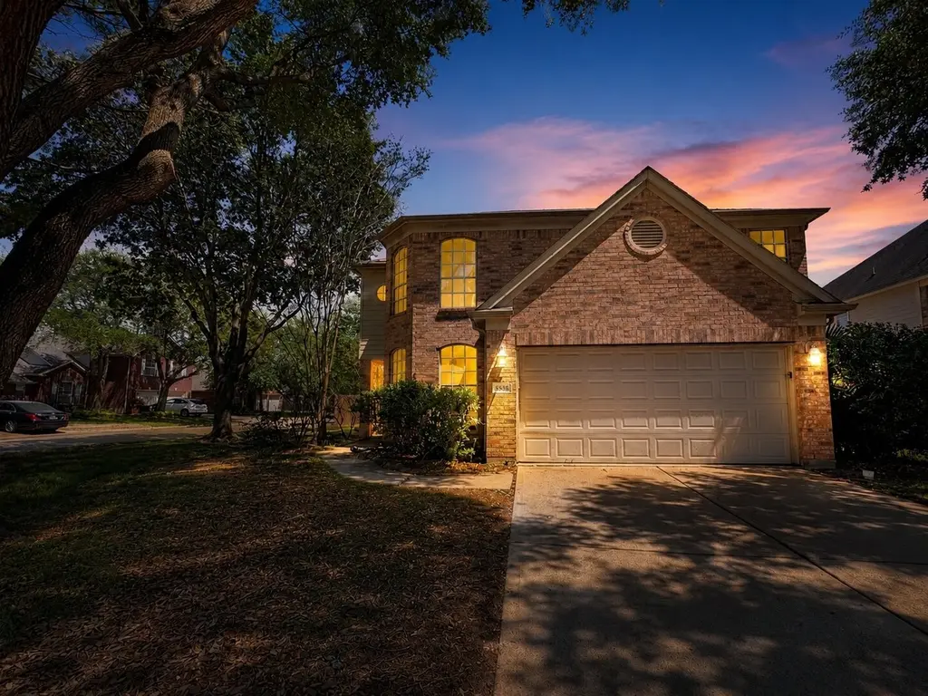 8530 Calverton Pines Ln