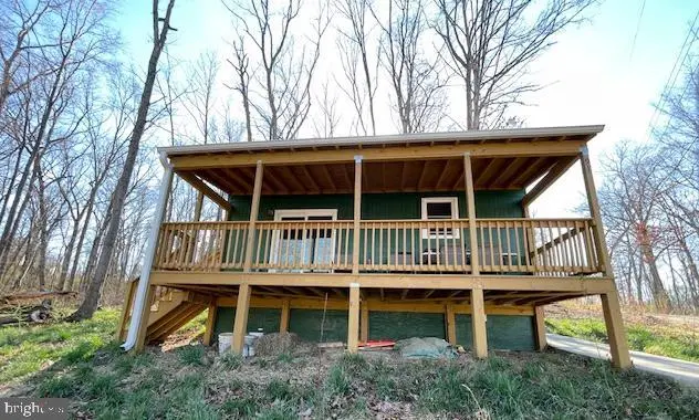 91 Acorn Nut Ln