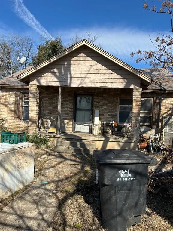 1701 E Leon St