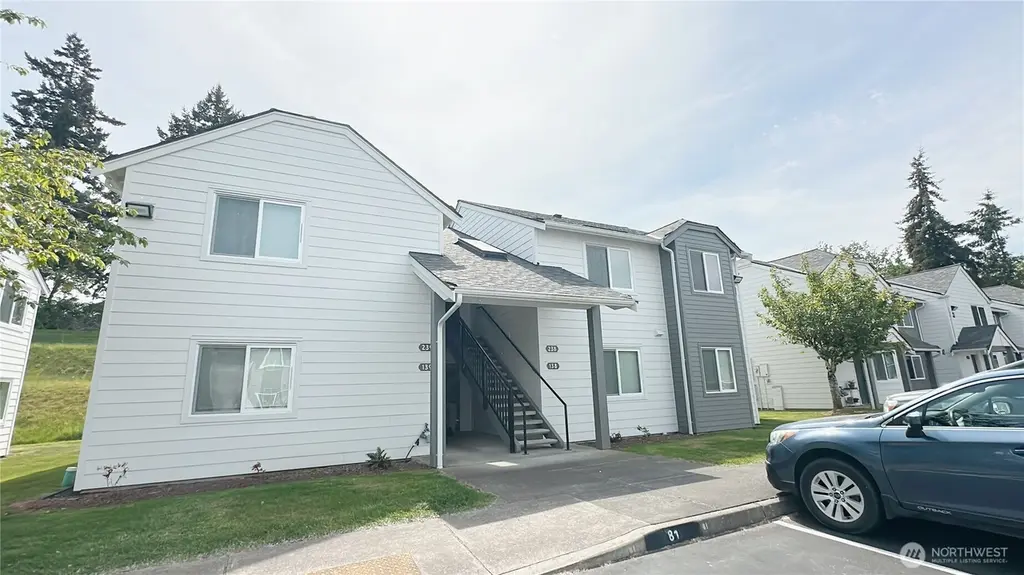 4239 Wintergreen Cir #138