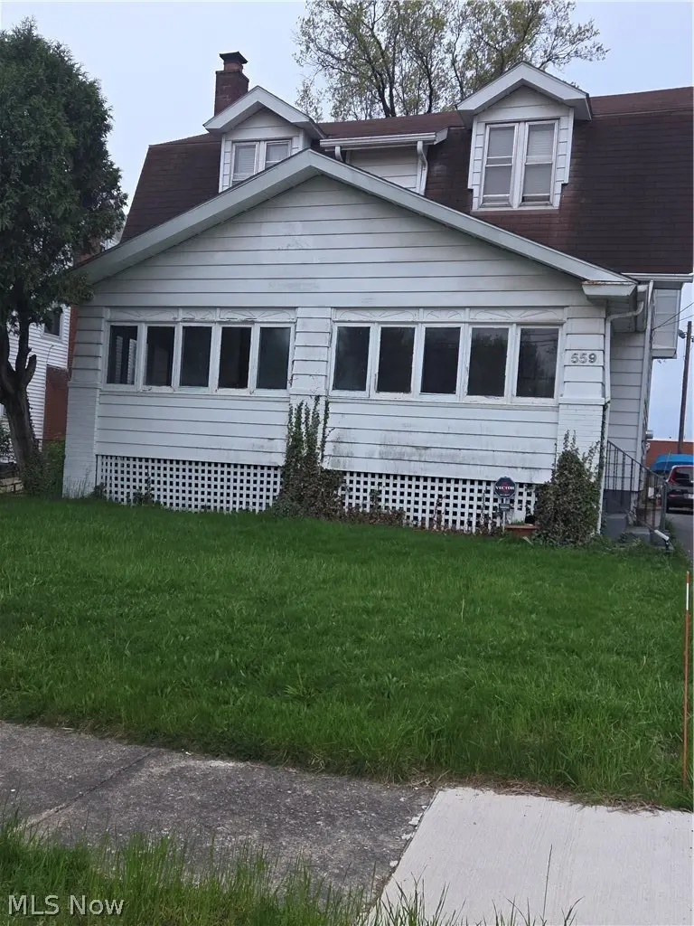 559 Redondo Rd