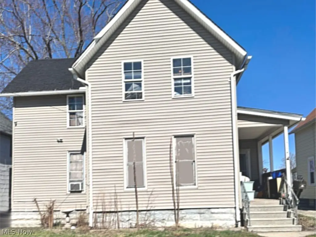 514 W 20th St