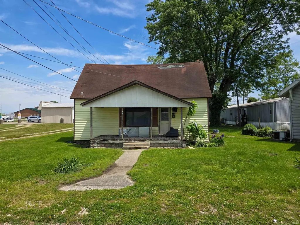 39 NW 4th St
