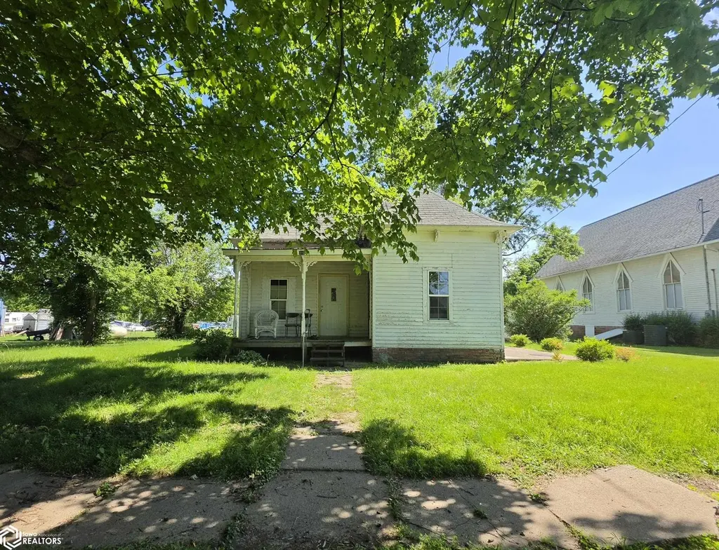 310 Main St