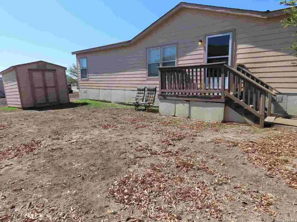 7151 Woodlake Pkwy #128