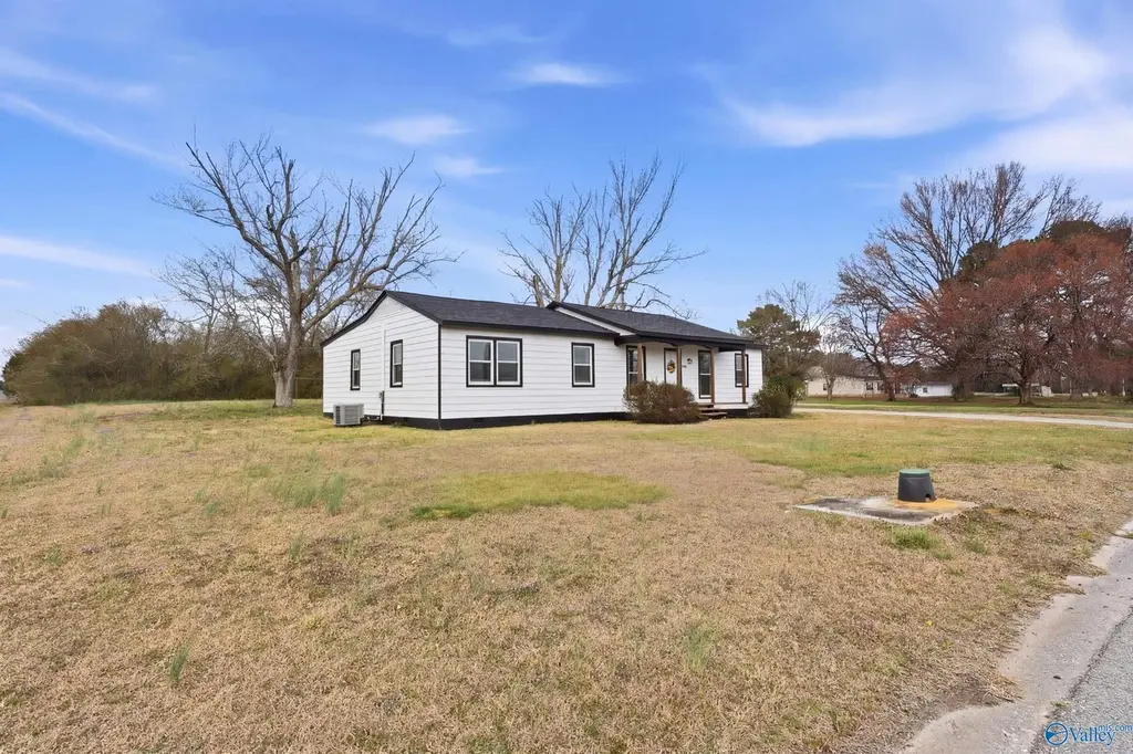 648 Scott Rd