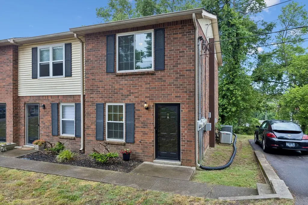 212 Blue Ridge Dr #9