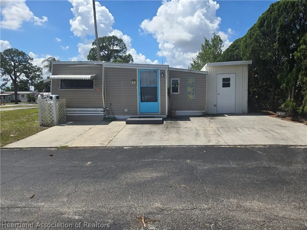 97 Circle Rdg