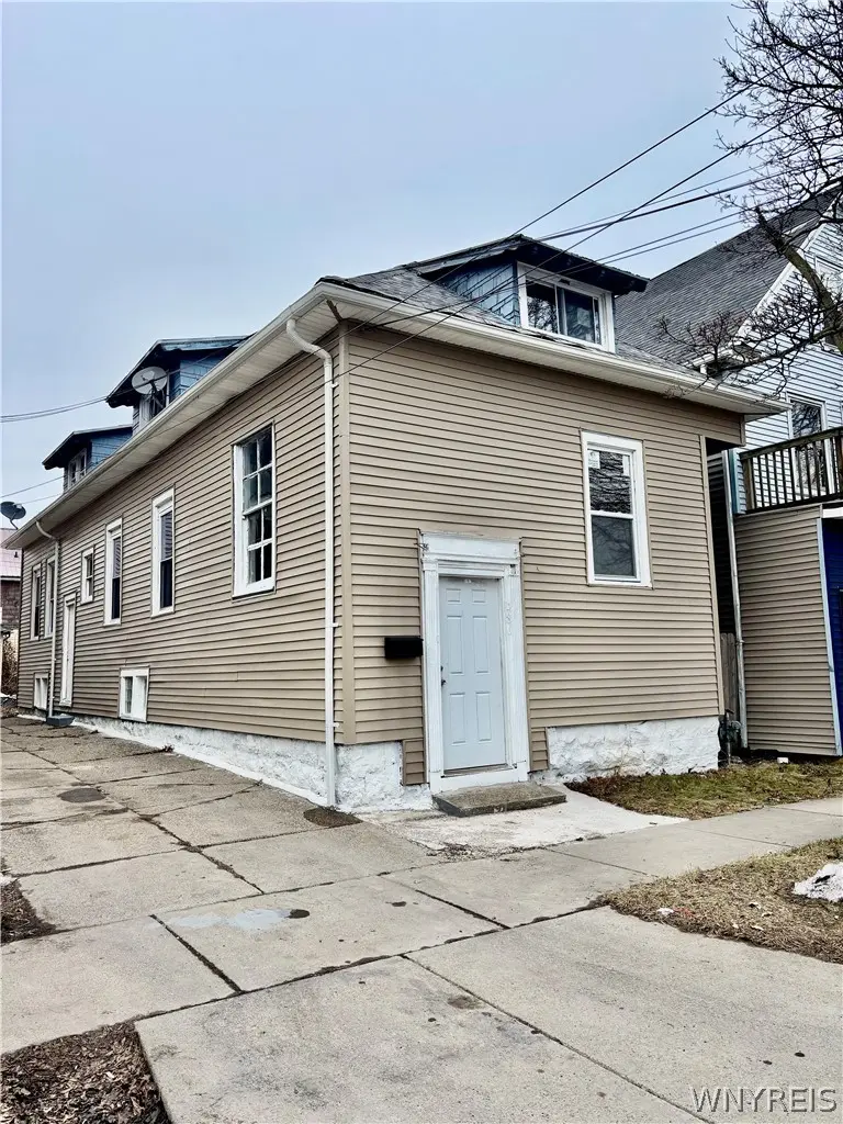 486 Leroy Ave