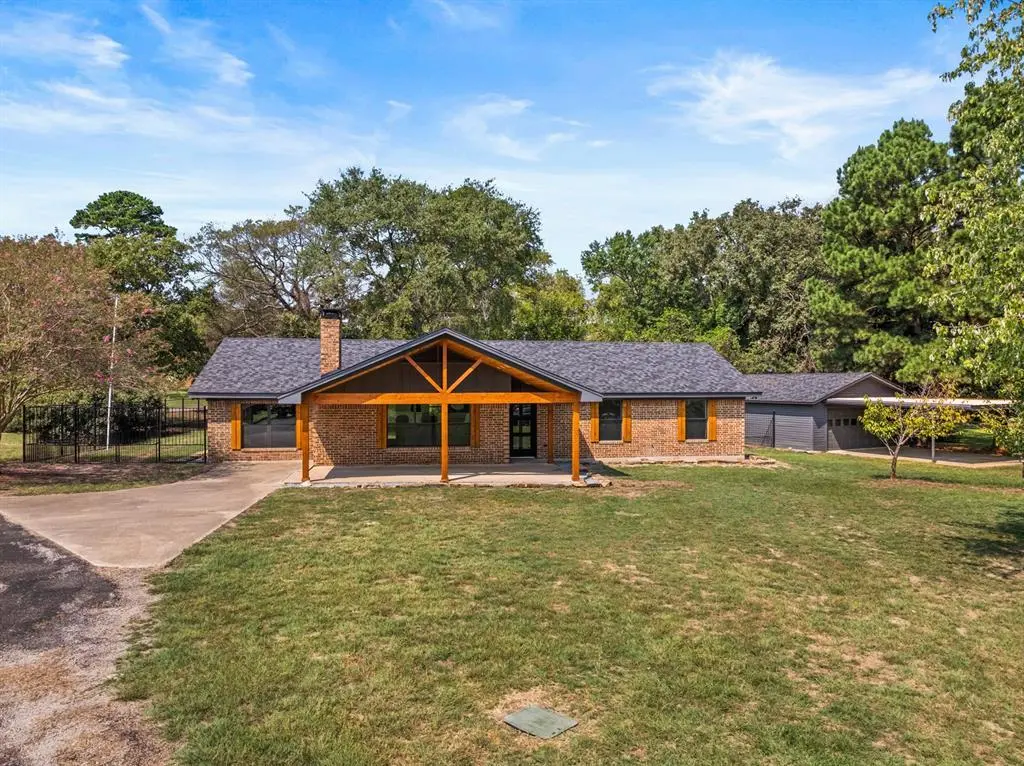701 Ferguson Trl