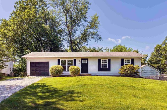 105 Carlisle Ct
