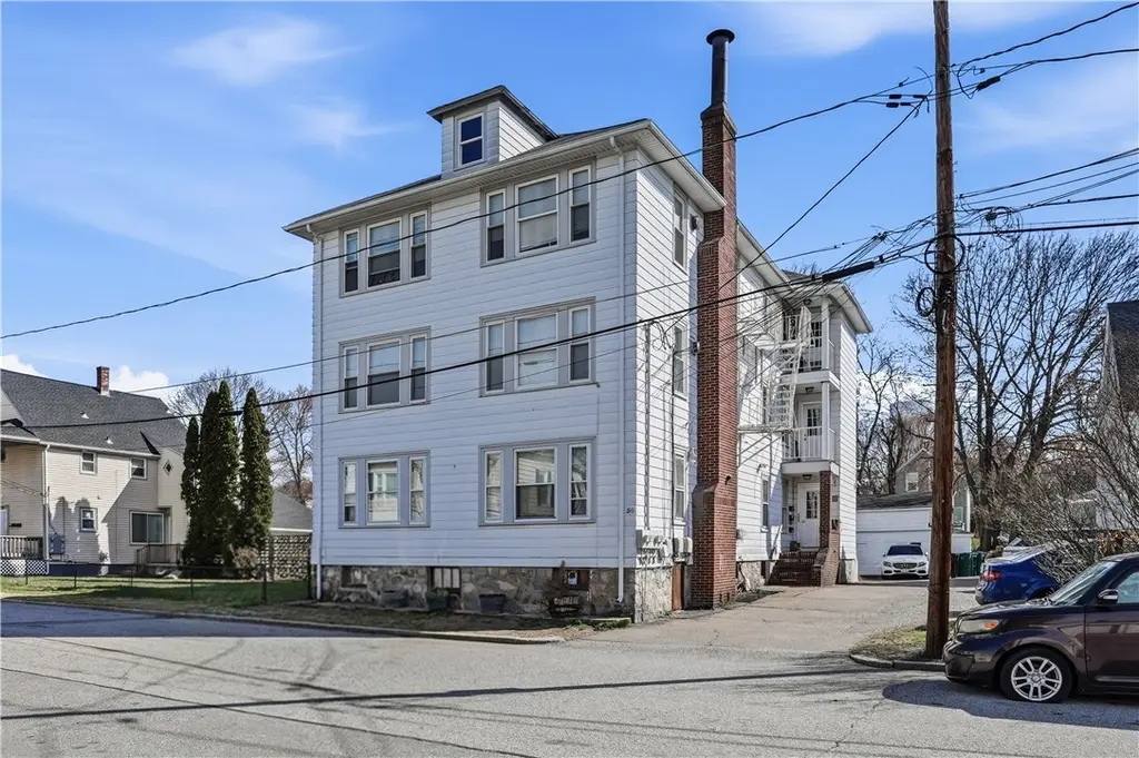 50 Jackson St