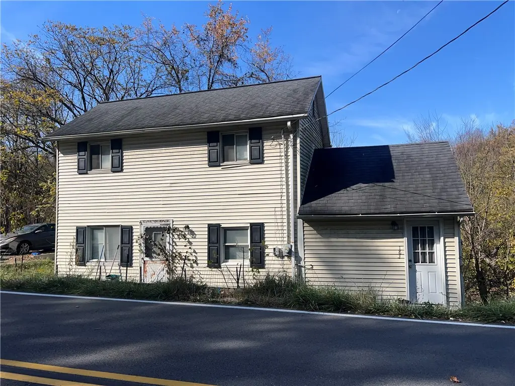 183 Country Club Rd