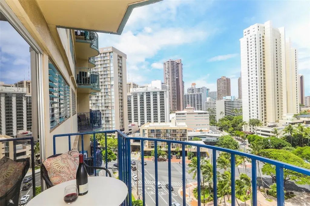 1909 Ala Wai Blvd #1206