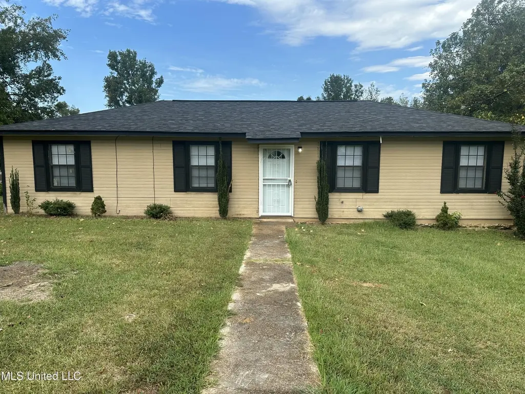 103 Sherwood Dr
