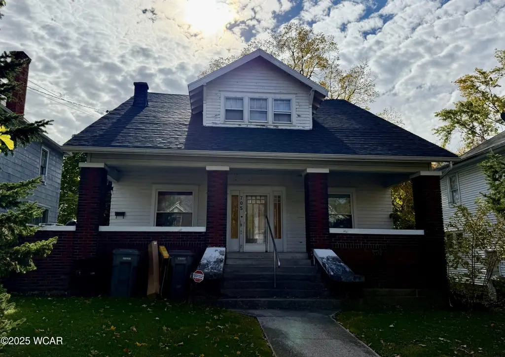 705 W Elm St