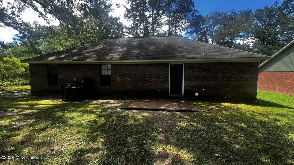1454 Bass Ave