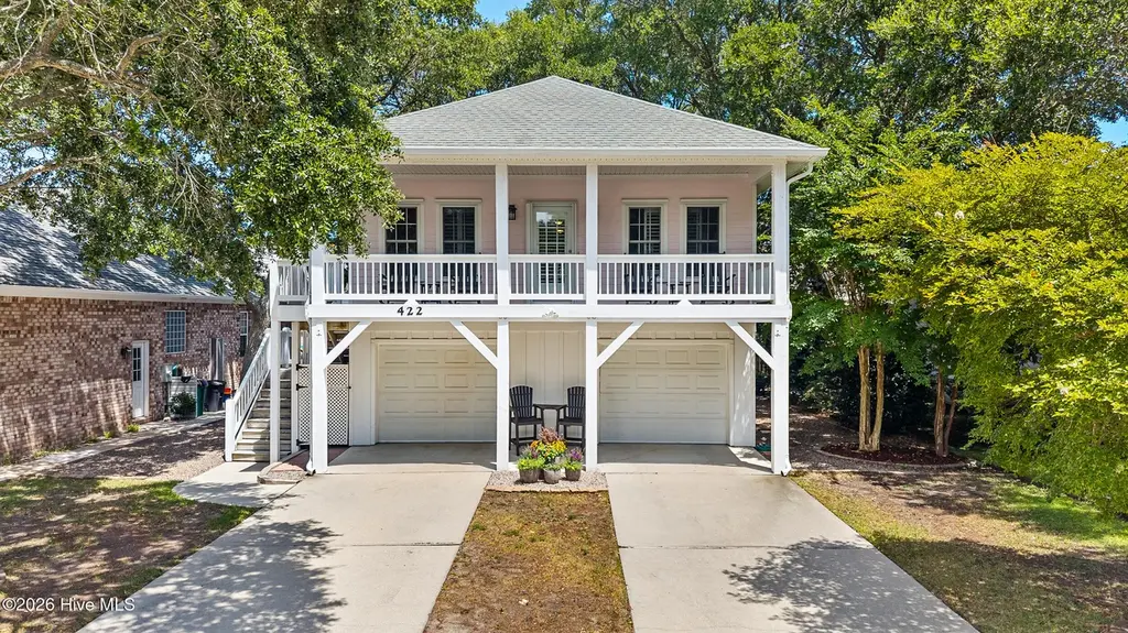 422 Settlers Ln