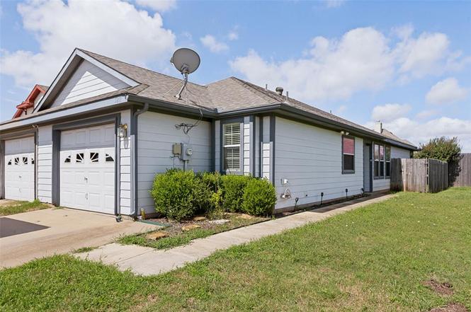5211 Mountain Spring Trl