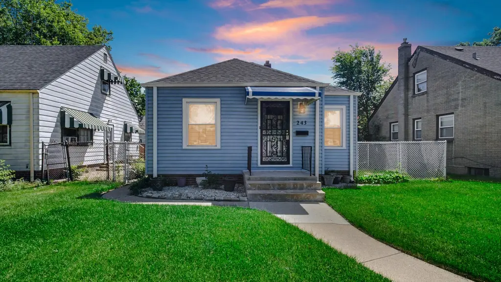 243 Taft Pl