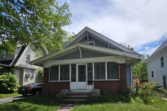 3826 Drexel Dr