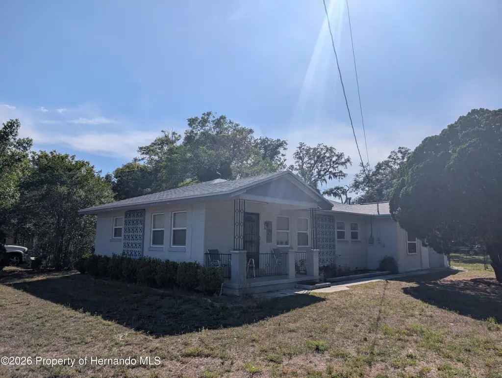 16288 Wilson Blvd