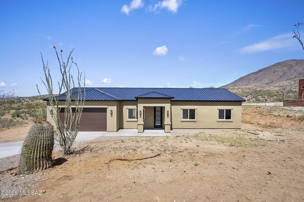 1678 Avenida Calamar