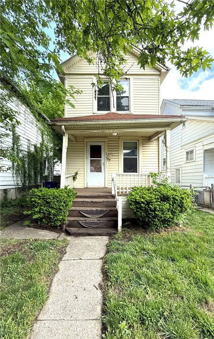 215 Heaton Ave