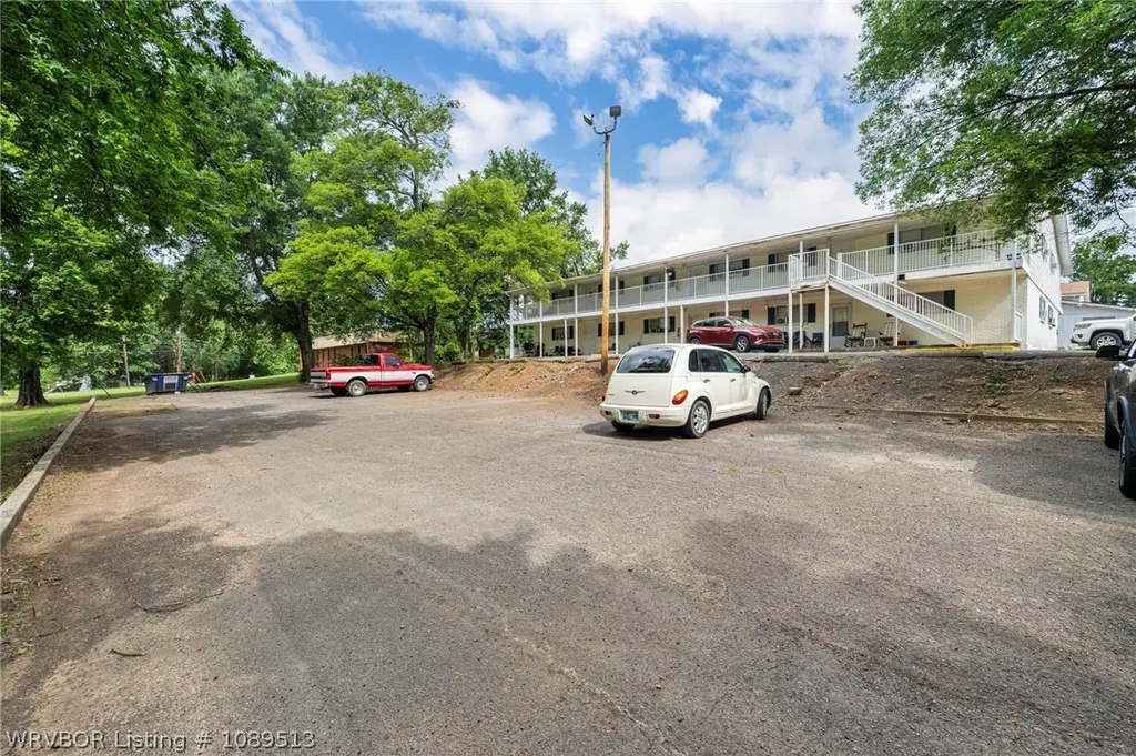 201 Beeler St