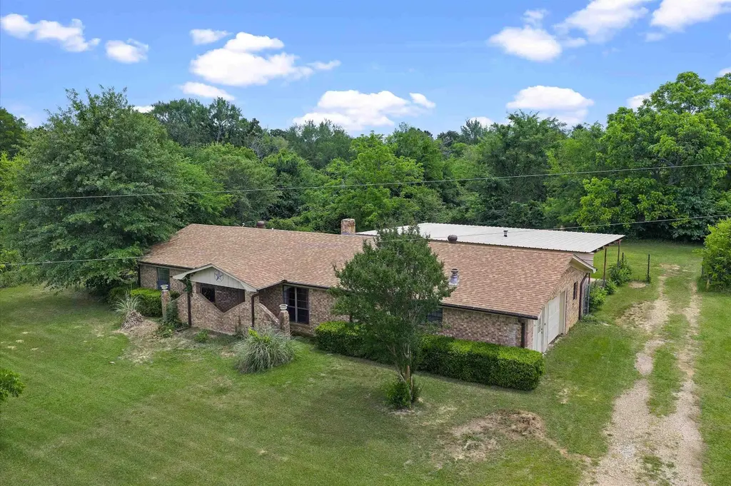 14638 E Fm 1716