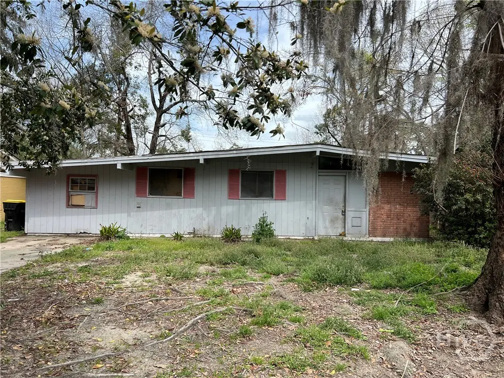 210 Croatan St