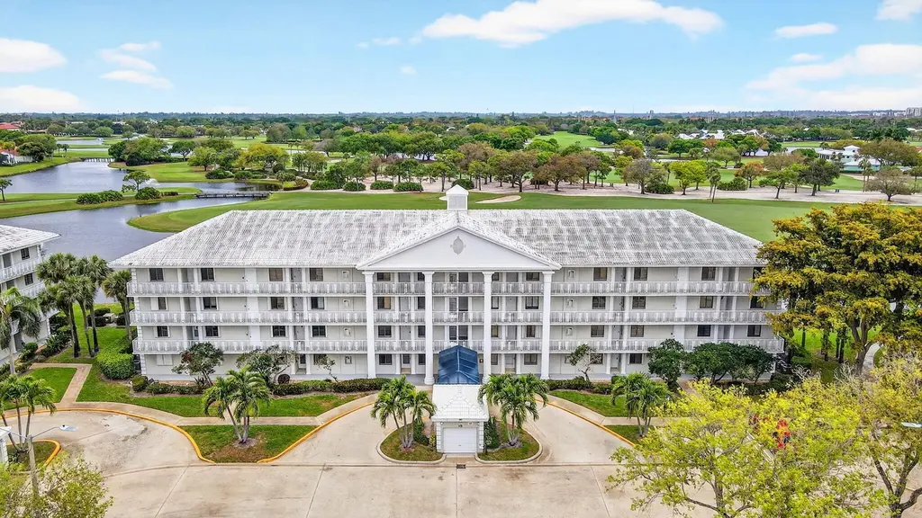2421 Village Blvd #406