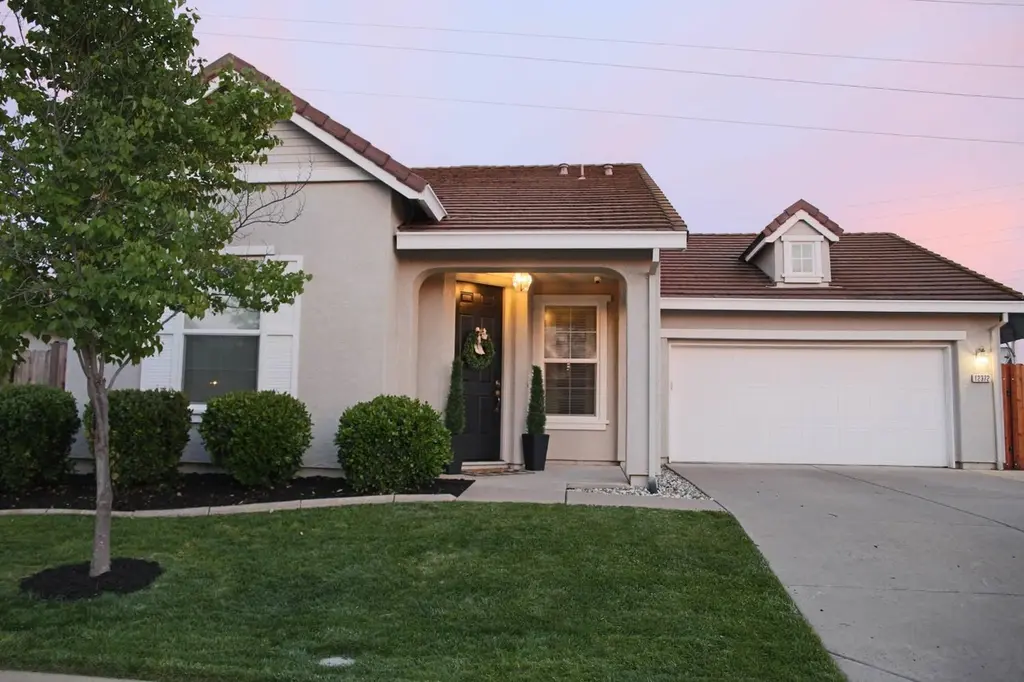 12372 Pawcatuck Way
