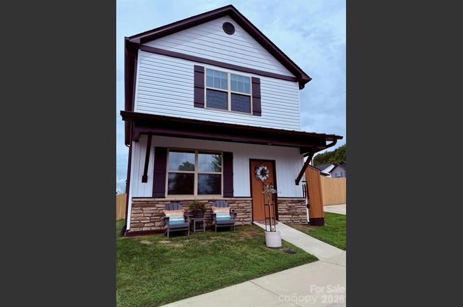 526 Cardwell Ln