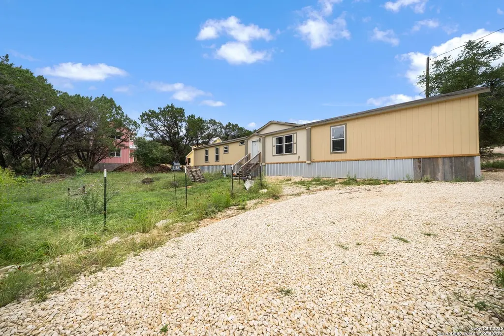 440 Brushy Creek Trl