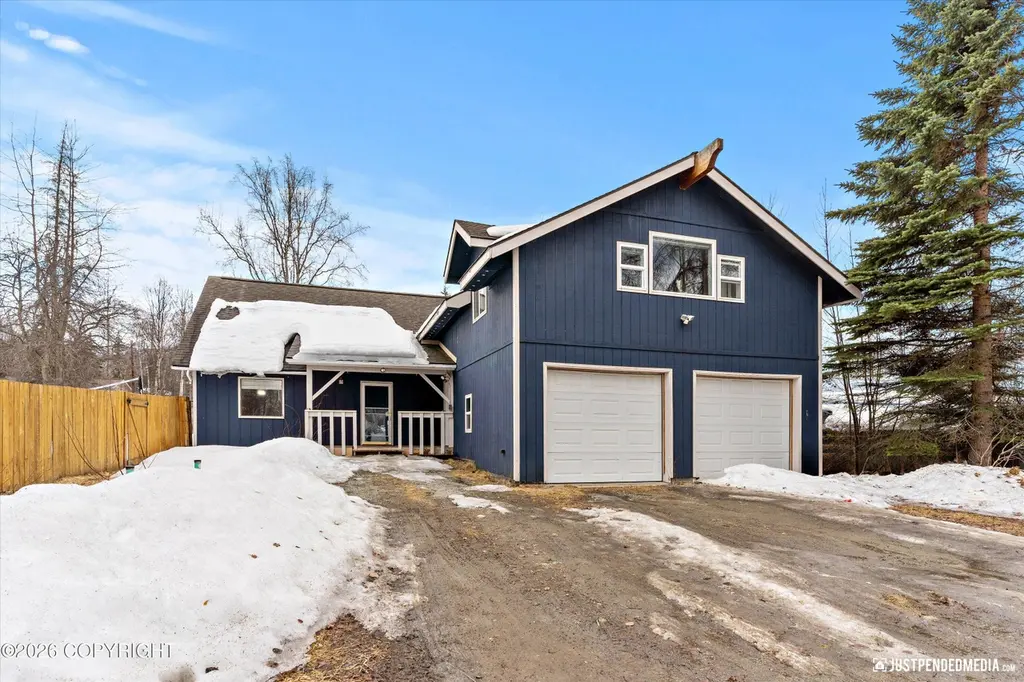 22824 Daniel Ct