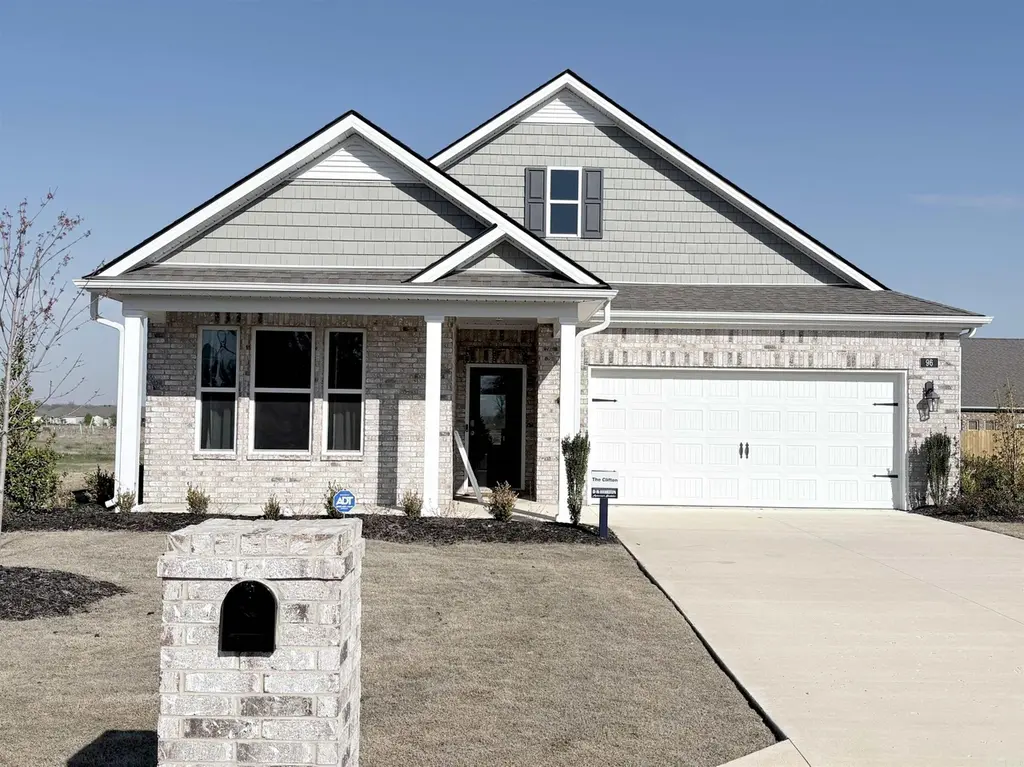 96 Clearwater Dr