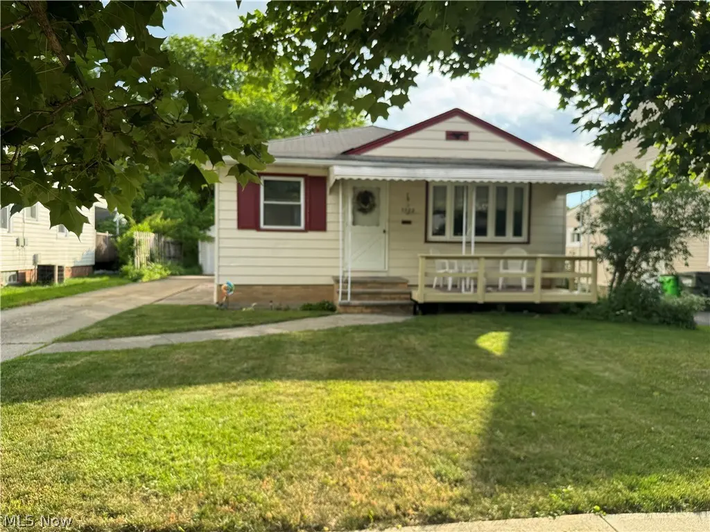 1322 Caryl Dr