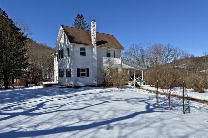 785 Old Cross Mountain Rd