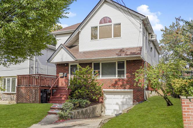 51 Rockwell Ave
