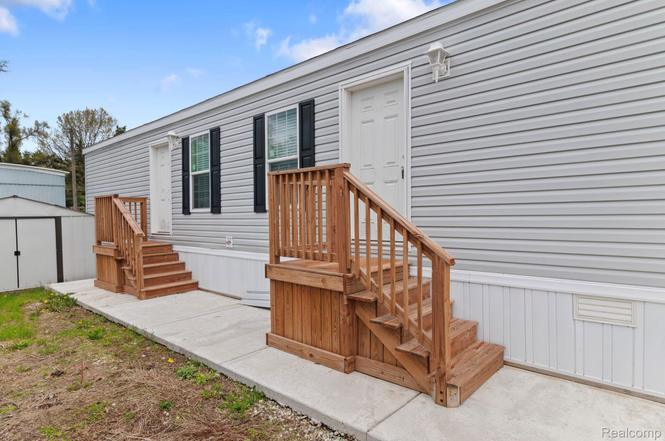 11055 Silver View Ct