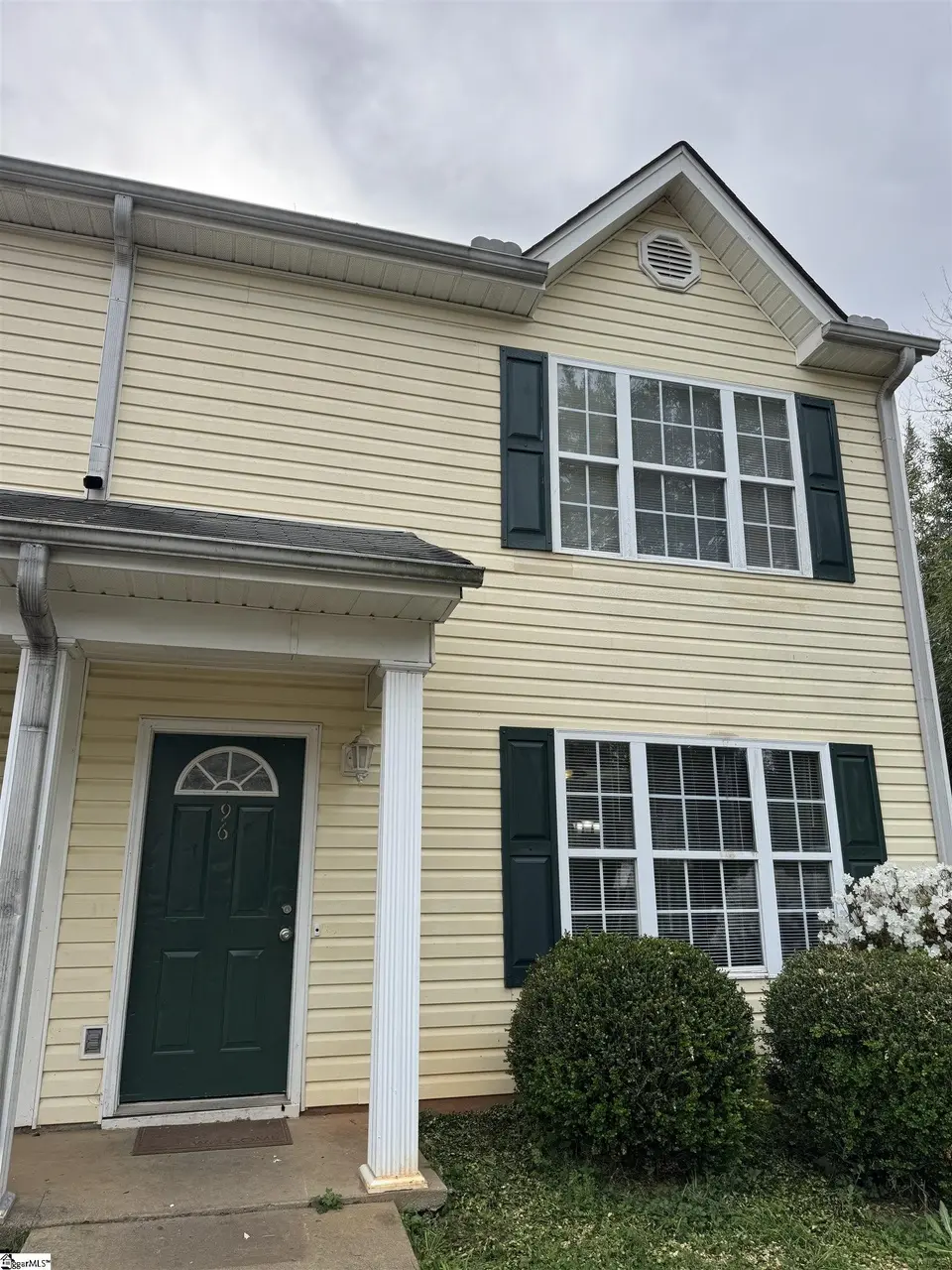 96 Buff St
