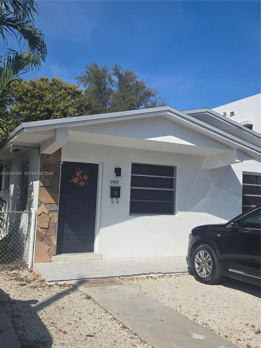 3435 NW 4th St