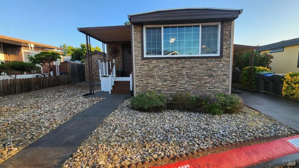 157 Zafra Dr