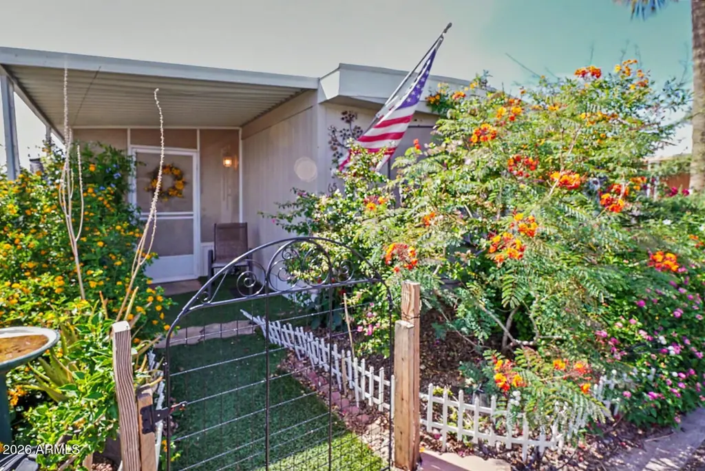 2605 S Tomahawk Rd #65