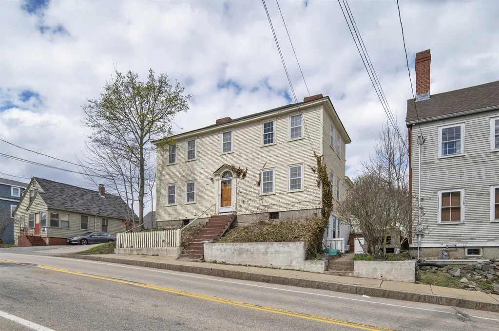 357 Maplewood Ave