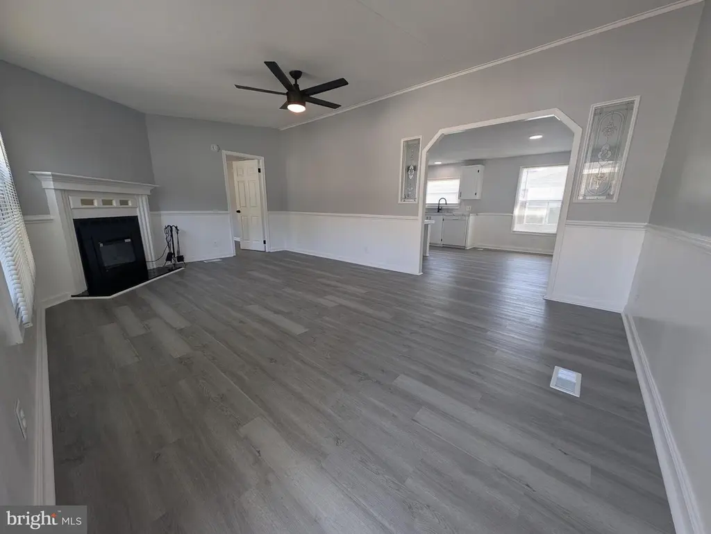 213 Poclain Rd