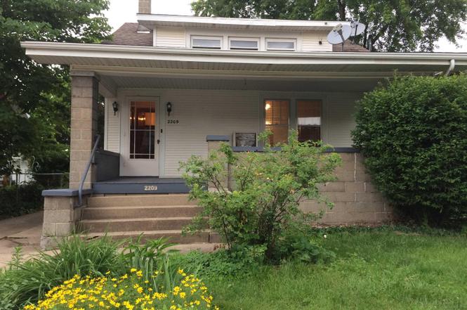 2209 W Barker Ave
