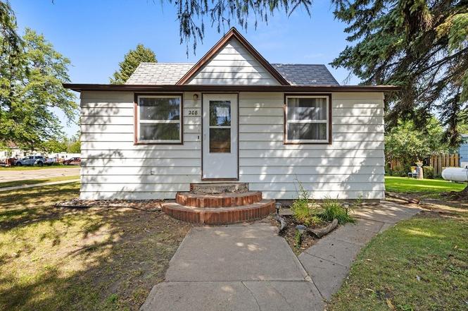 208 3rd Ave SW