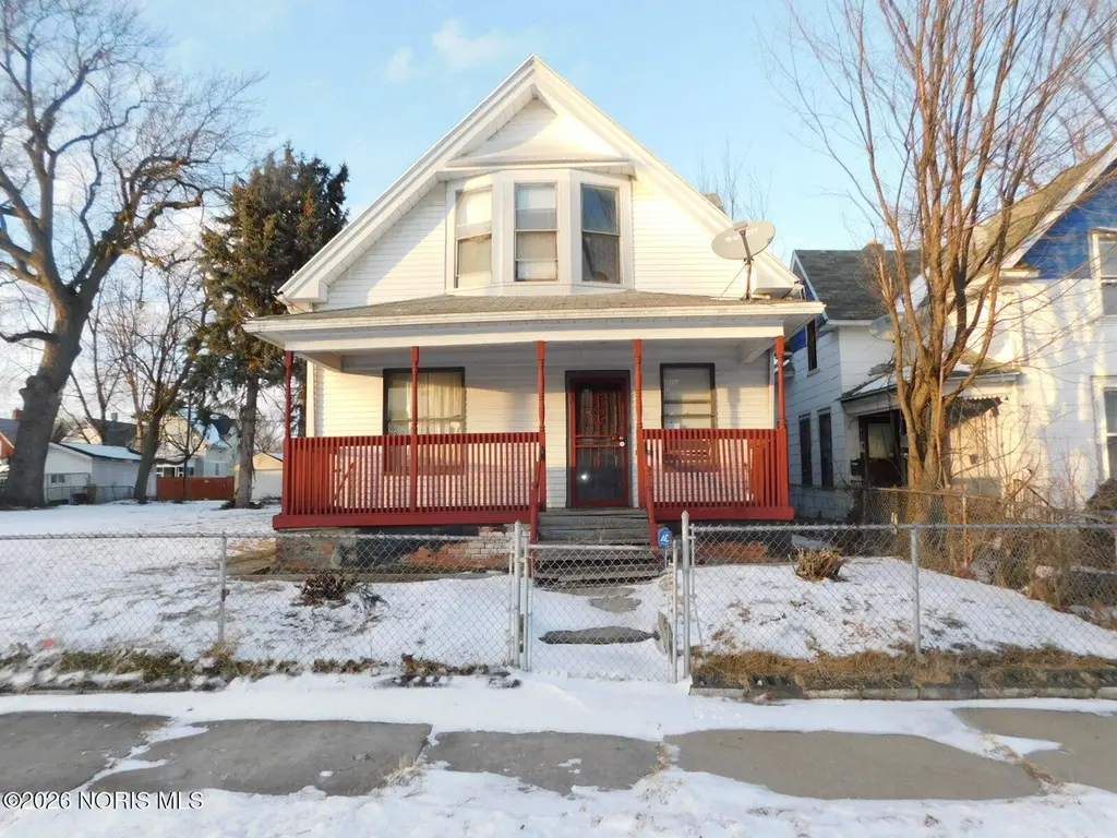924 Pinewood Ave